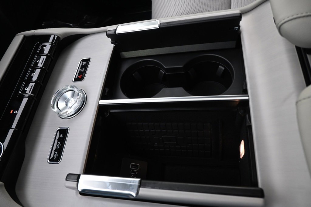 New 2025 Lincoln Navigator Reserve image 29