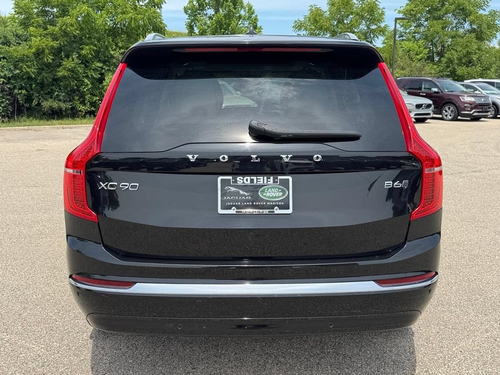 Certified 2023 Volvo XC90 B6 Plus AWD/4WD image 3
