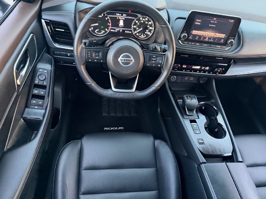 Certified 2021 Nissan Rogue SV w/ Premium Package FWD image 13