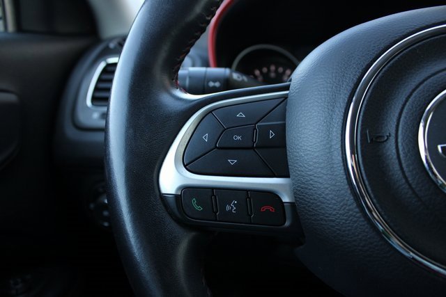 Used 2019 Jeep Compass Trailhawk image 9