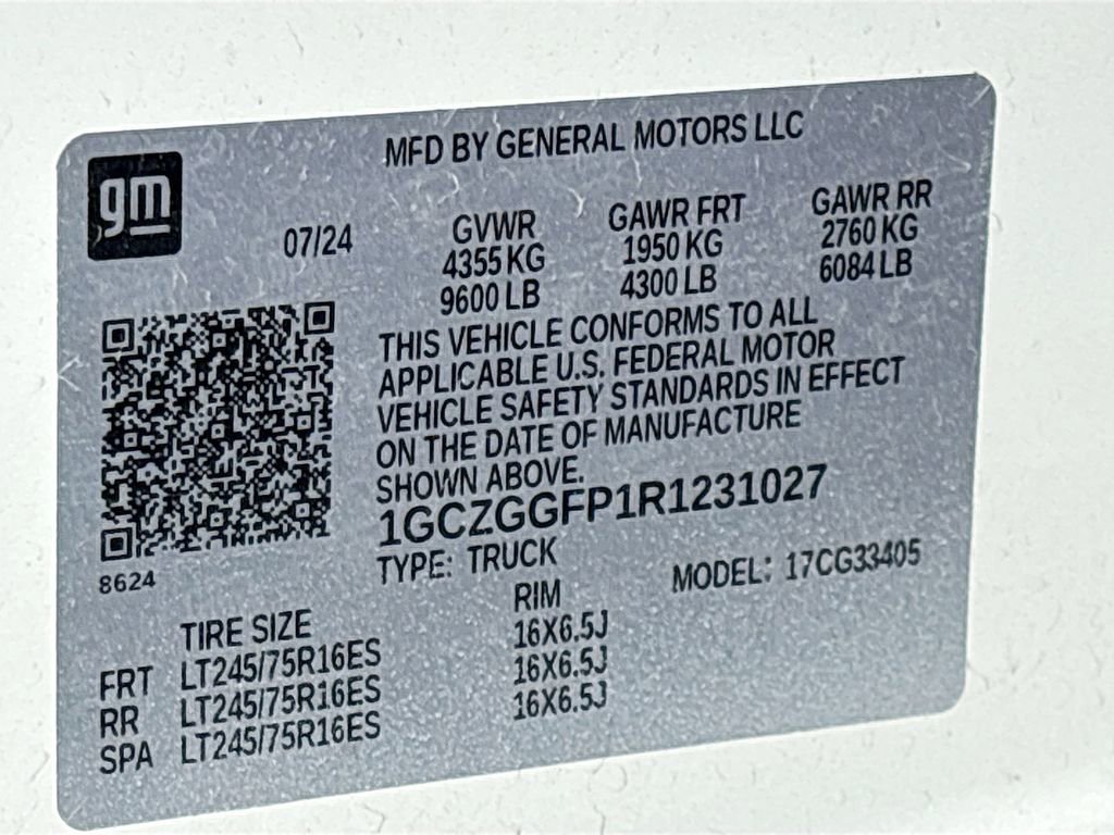 Used 2024 Chevrolet Express 3500 w/ Driver Convenience Package image 29