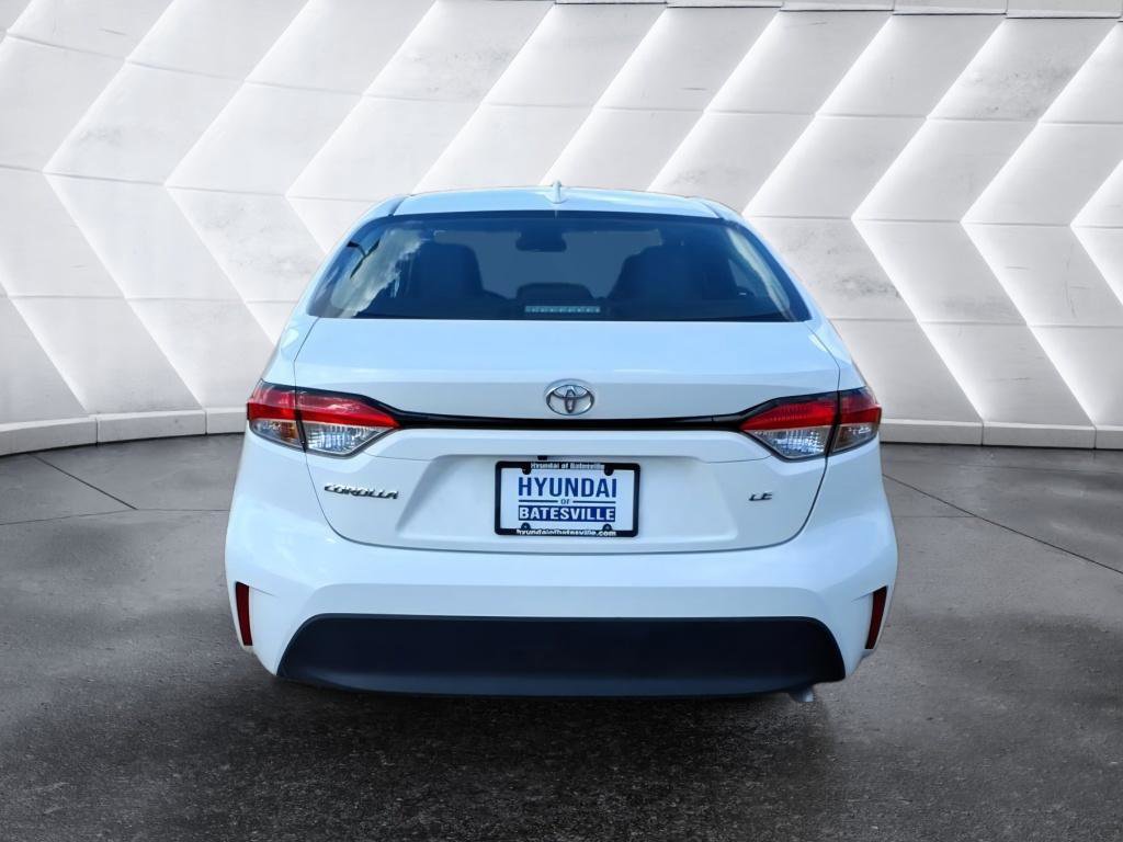 Used 2024 Toyota Corolla LE image 4