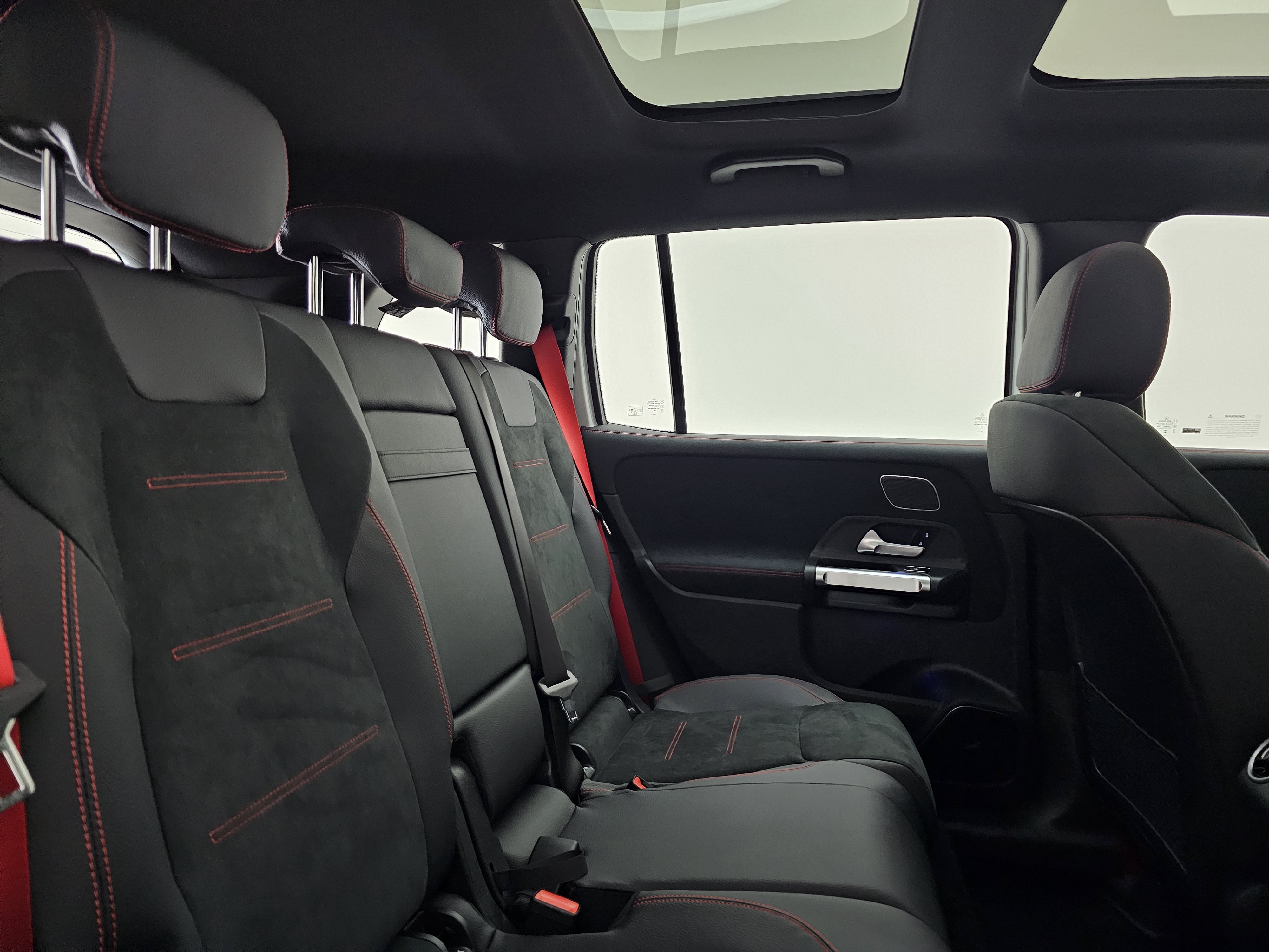 New 2026 Mercedes-Benz GLB 35 AMG 4MATIC image 28