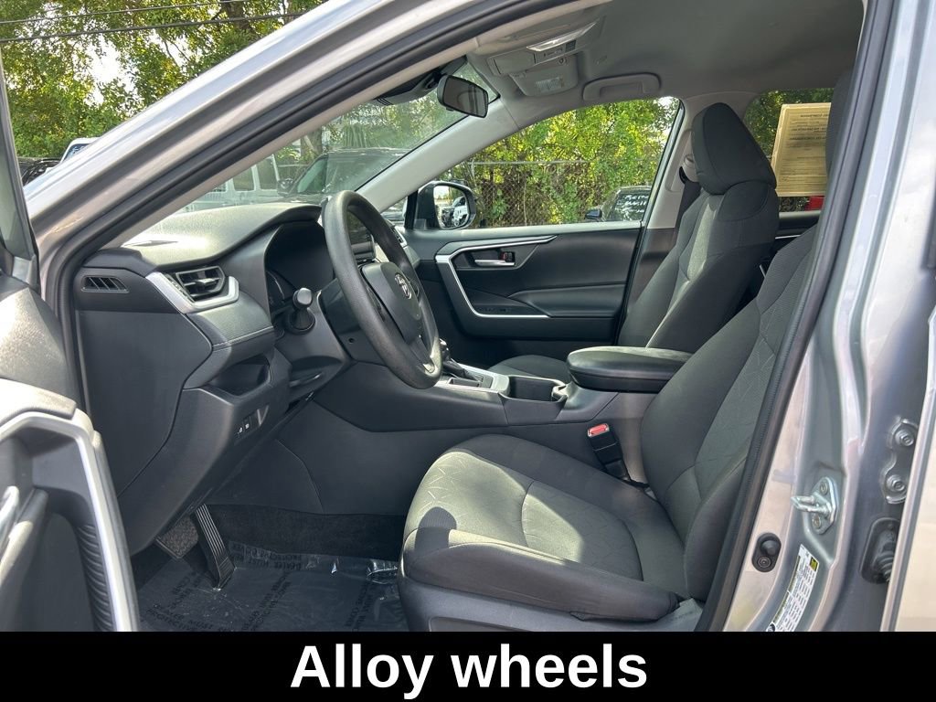 Used 2024 Toyota RAV4 XLE image 10