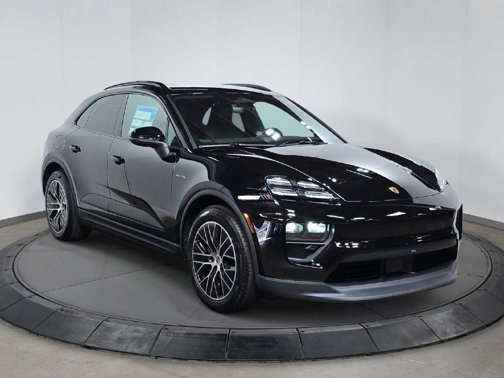 New 2026 Porsche Macan Electric RWD image 9