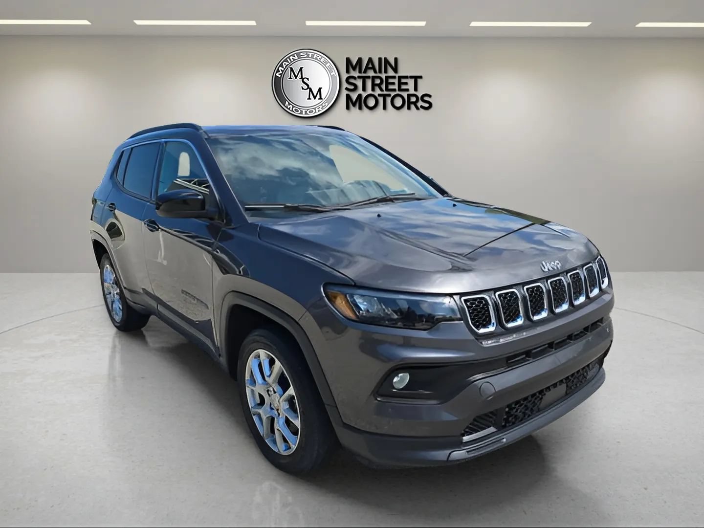 Used 2023 Jeep Compass Latitude AWD/4WD image 7