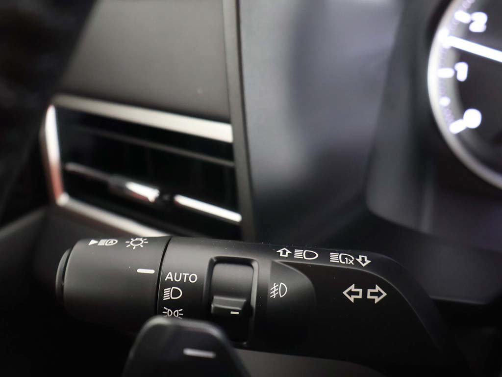 New 2026 Mitsubishi Outlander LE AWD/4WD image 43