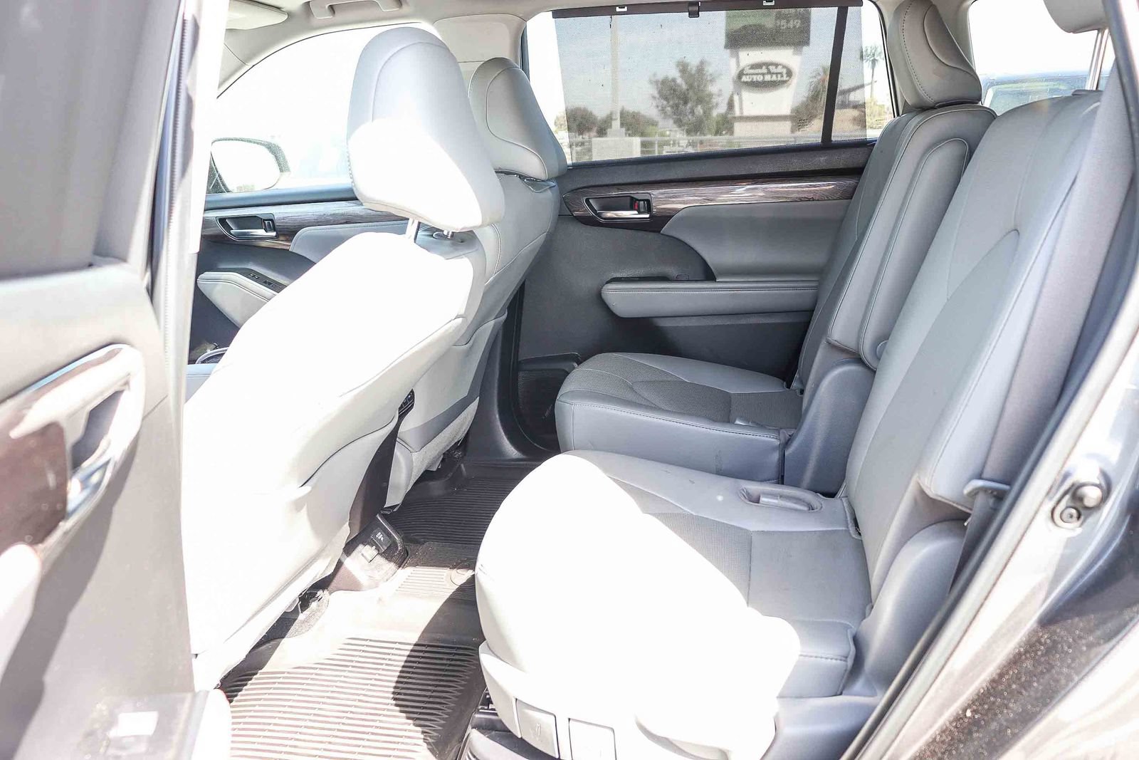 Used 2022 Toyota Highlander Limited AWD/4WD image 13