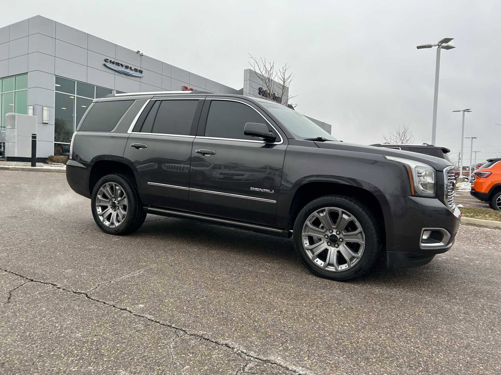 Used 2018 GMC Yukon Denali w/ Open Road Package image 12