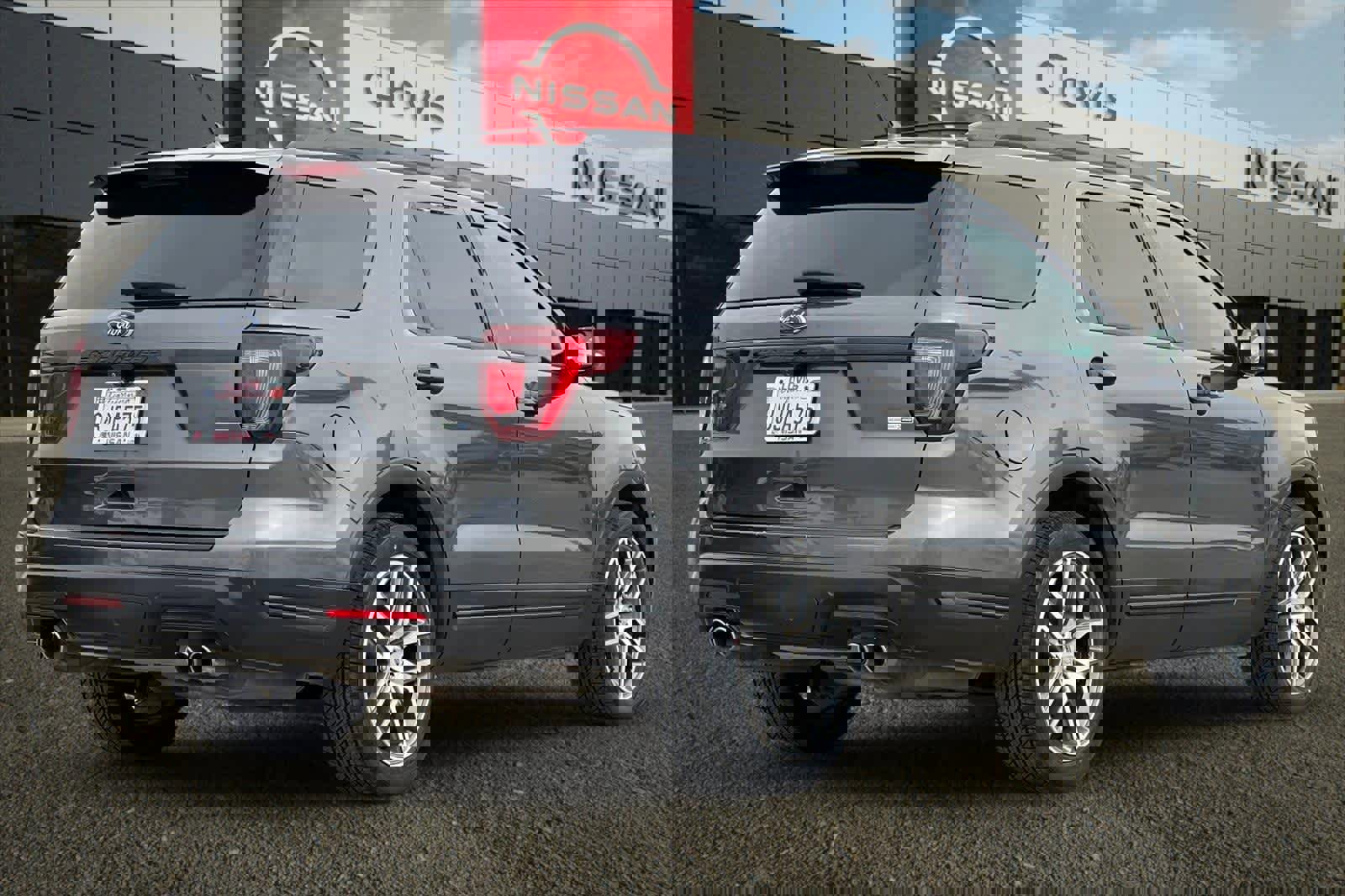 Used 2018 Ford Explorer Sport w/ Equipment Group 401A image 3