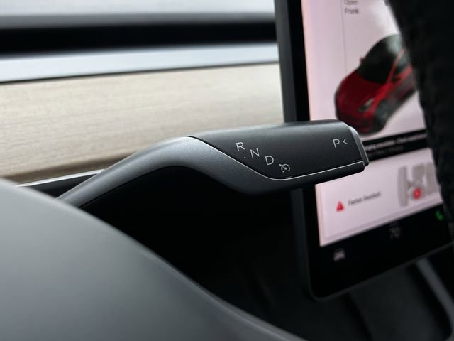 Used 2021 Tesla Model 3 Standard Range image 21