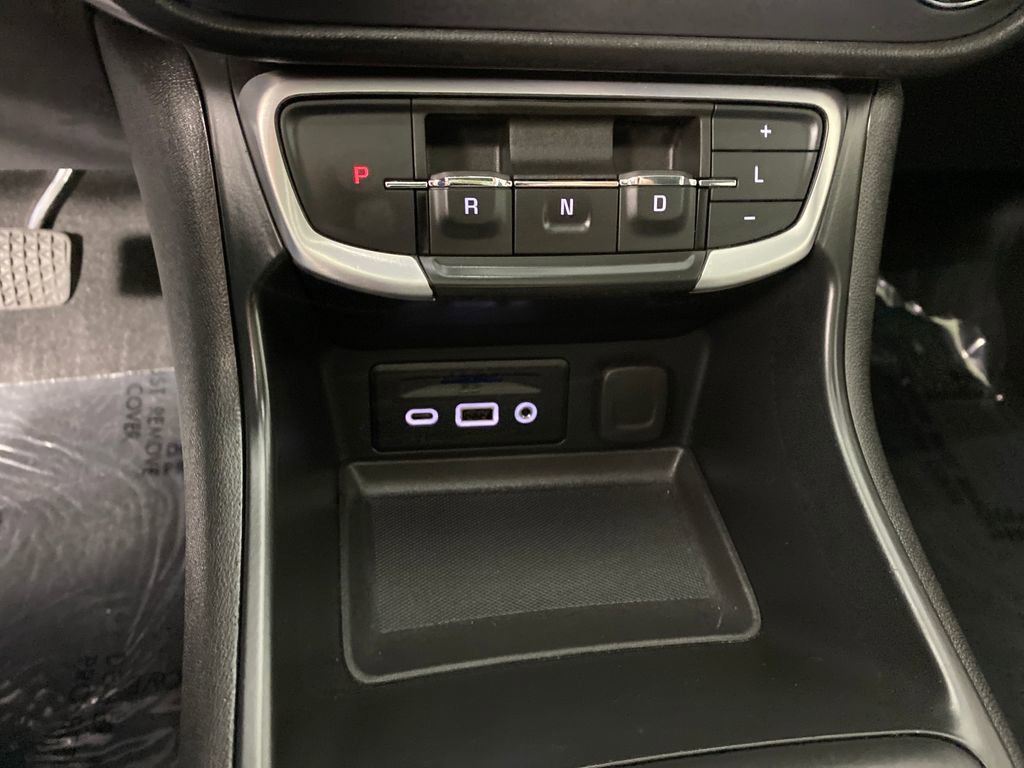 Used 2022 GMC Terrain SLT image 22