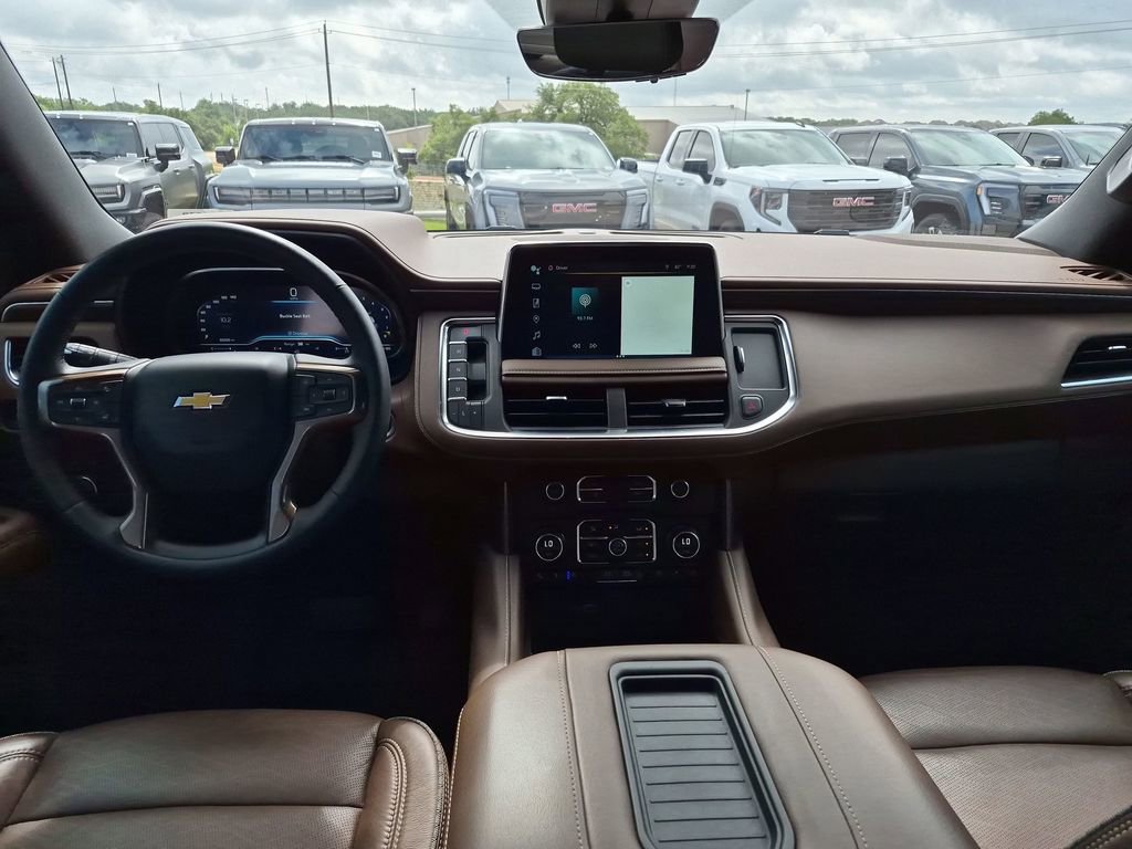 Used 2024 Chevrolet Tahoe High Country RWD image 32