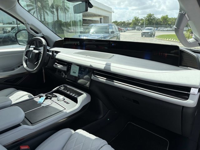 New 2026 Lincoln Navigator L Black Label AWD/4WD image 20