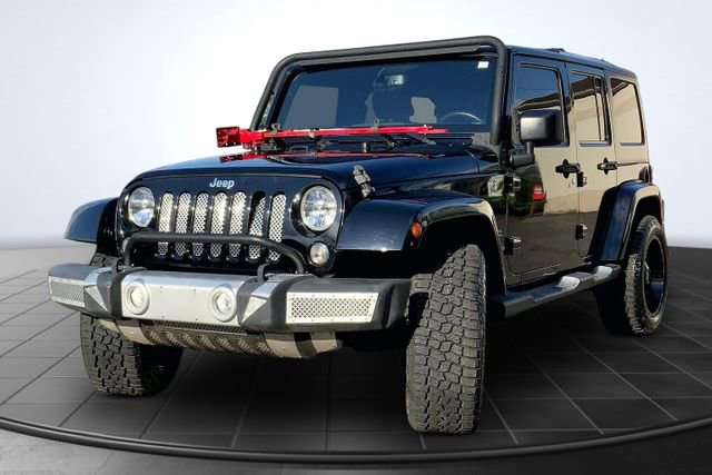 Used 2015 Jeep Wrangler Unlimited Sahara w/ Dual Top Group AWD/4WD image 4