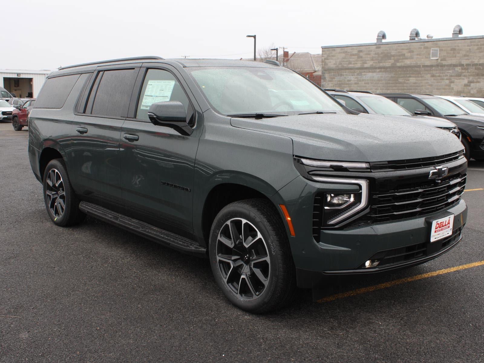 New 2026 Chevrolet Suburban RST w/ RST Capability Package AWD/4WD image 3