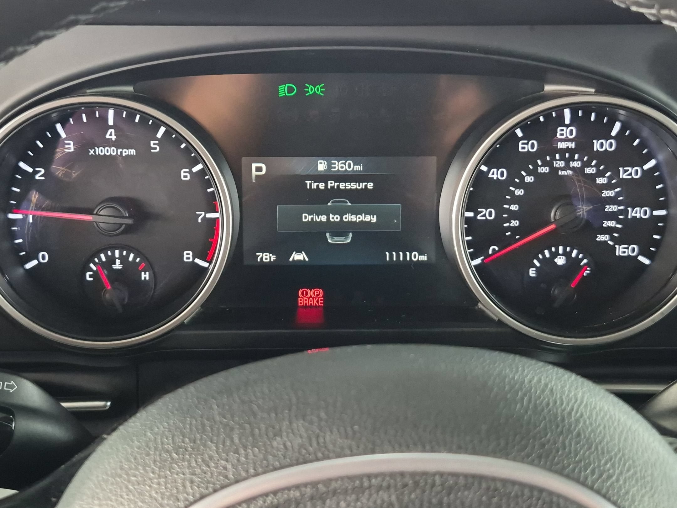 Used 2024 Kia Carnival LX FWD image 18