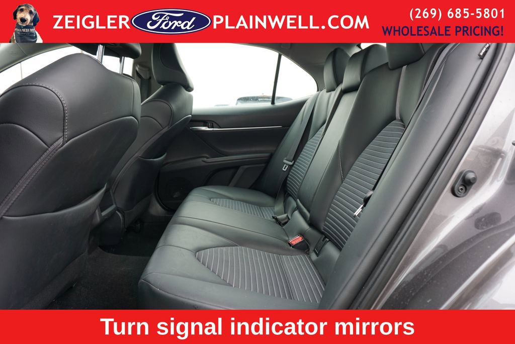Used 2024 Toyota Camry SE image 11