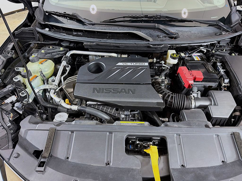 Used 2023 Nissan Rogue SV image 13