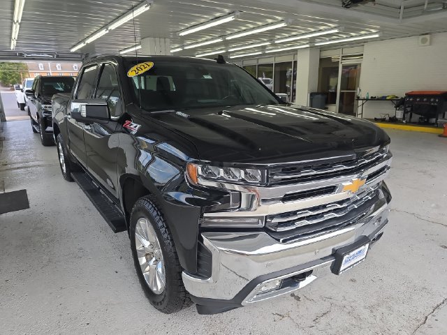 Used 2021 Chevrolet Silverado 1500 LTZ w/ LTZ Premium Package AWD/4WD image 7