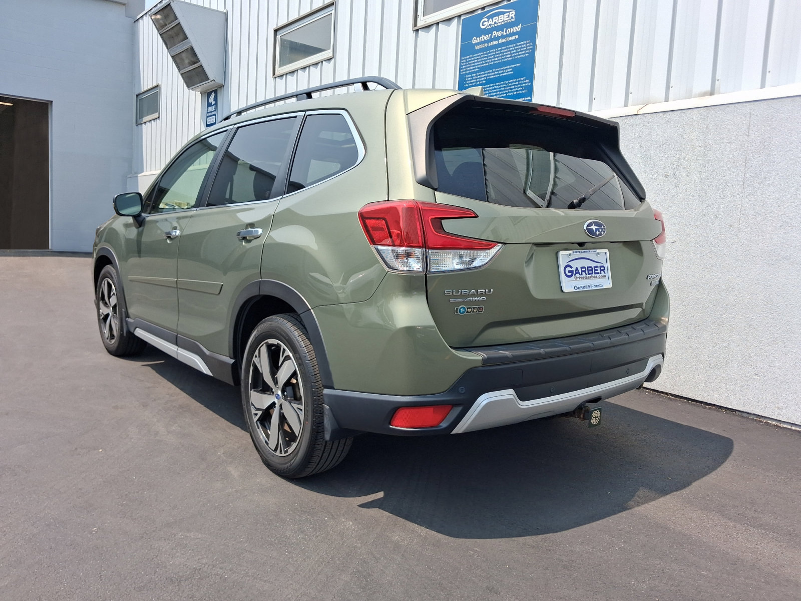 Used 2019 Subaru Forester Touring AWD/4WD image 3