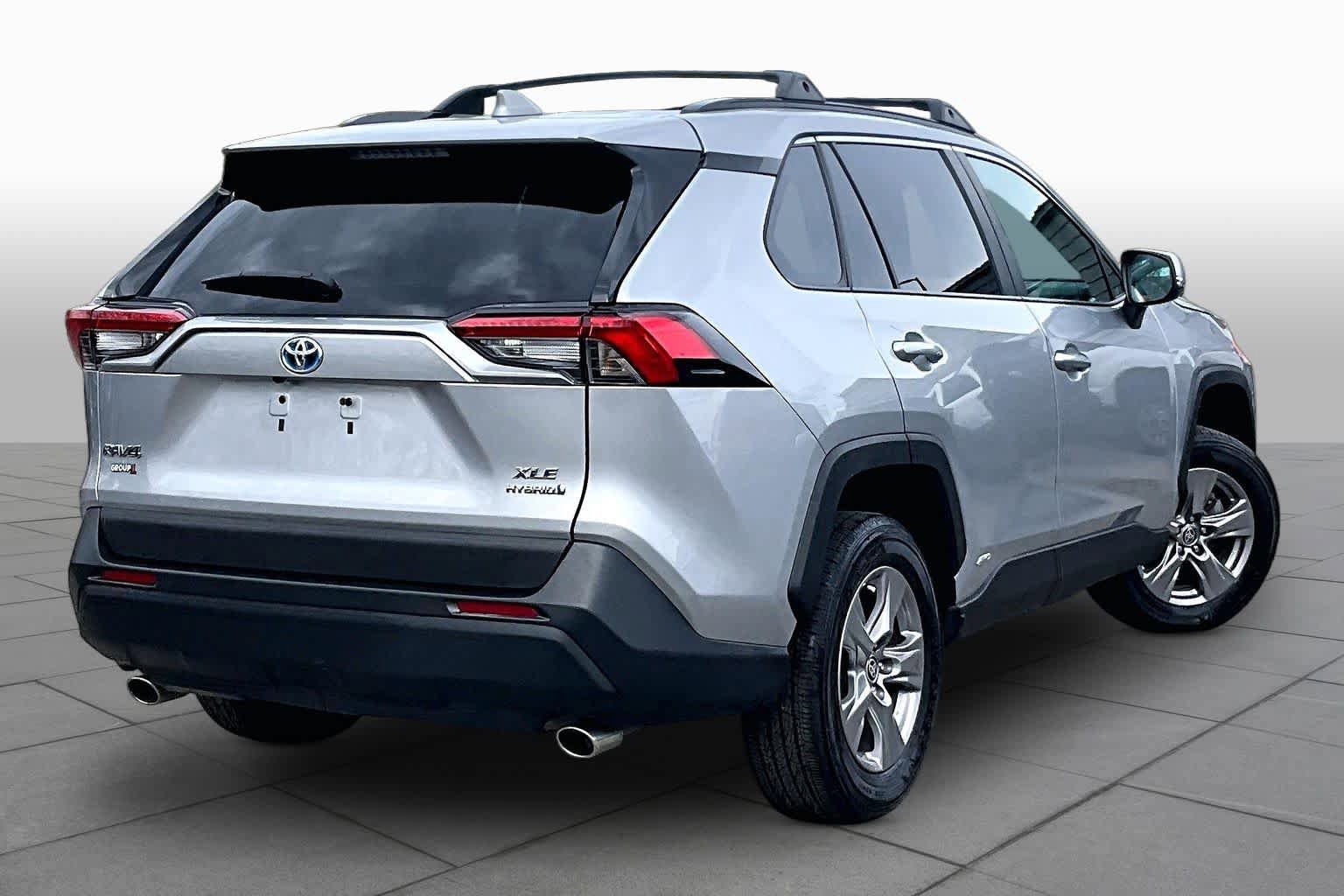 Used 2024 Toyota RAV4 XLE w/ Weather Package AWD/4WD image 13