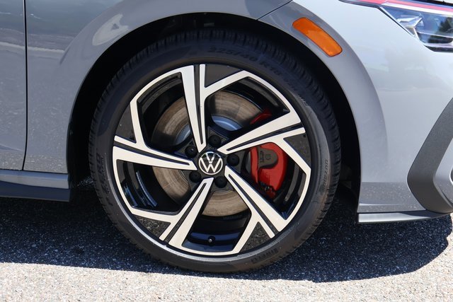New 2025 Volkswagen GTI SE image 9