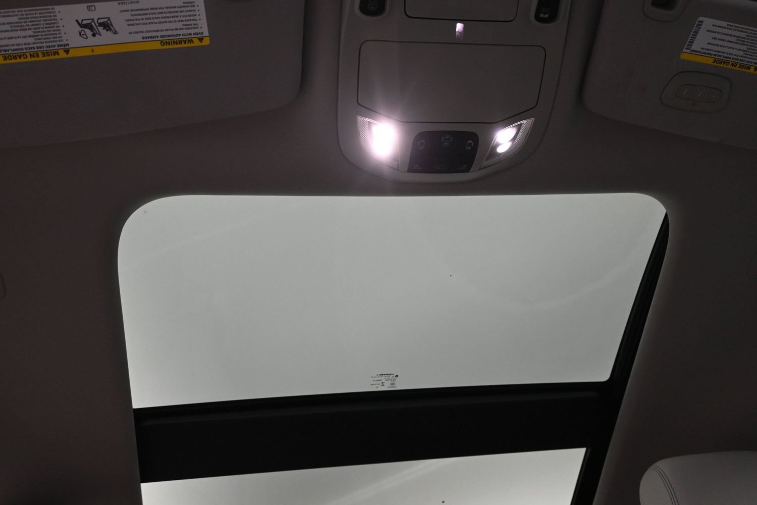 Used 2018 Chrysler Pacifica Limited w/ Advanced Safetytec Group FWD image 29