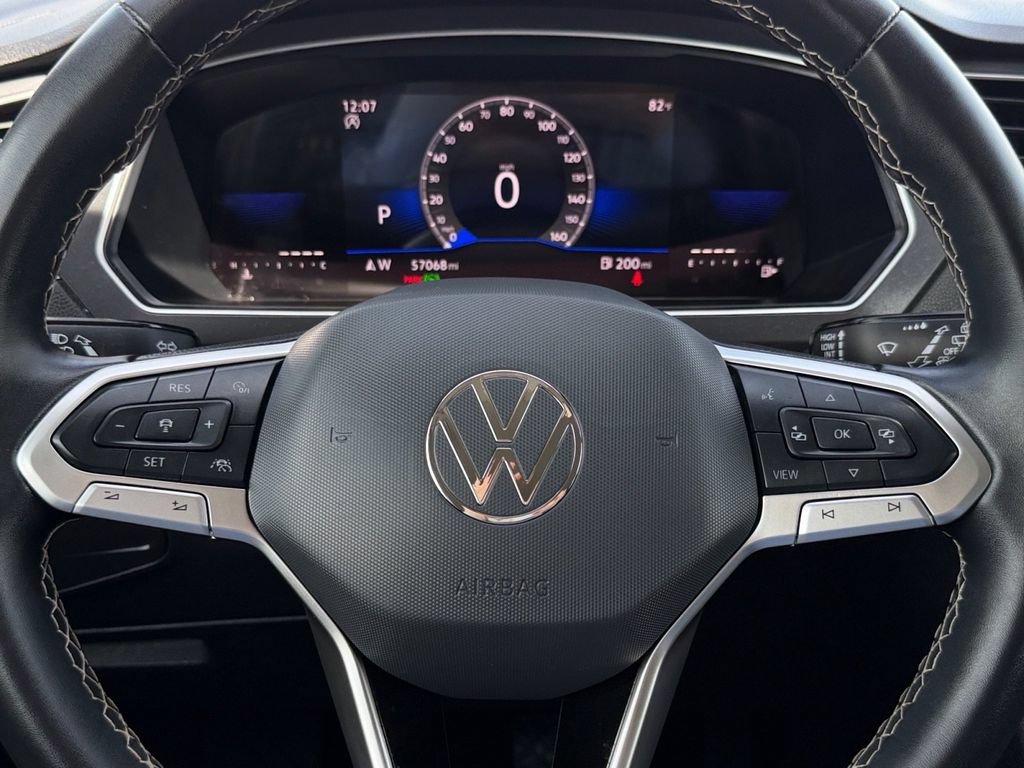 Used 2024 Volkswagen Tiguan SE FWD image 28