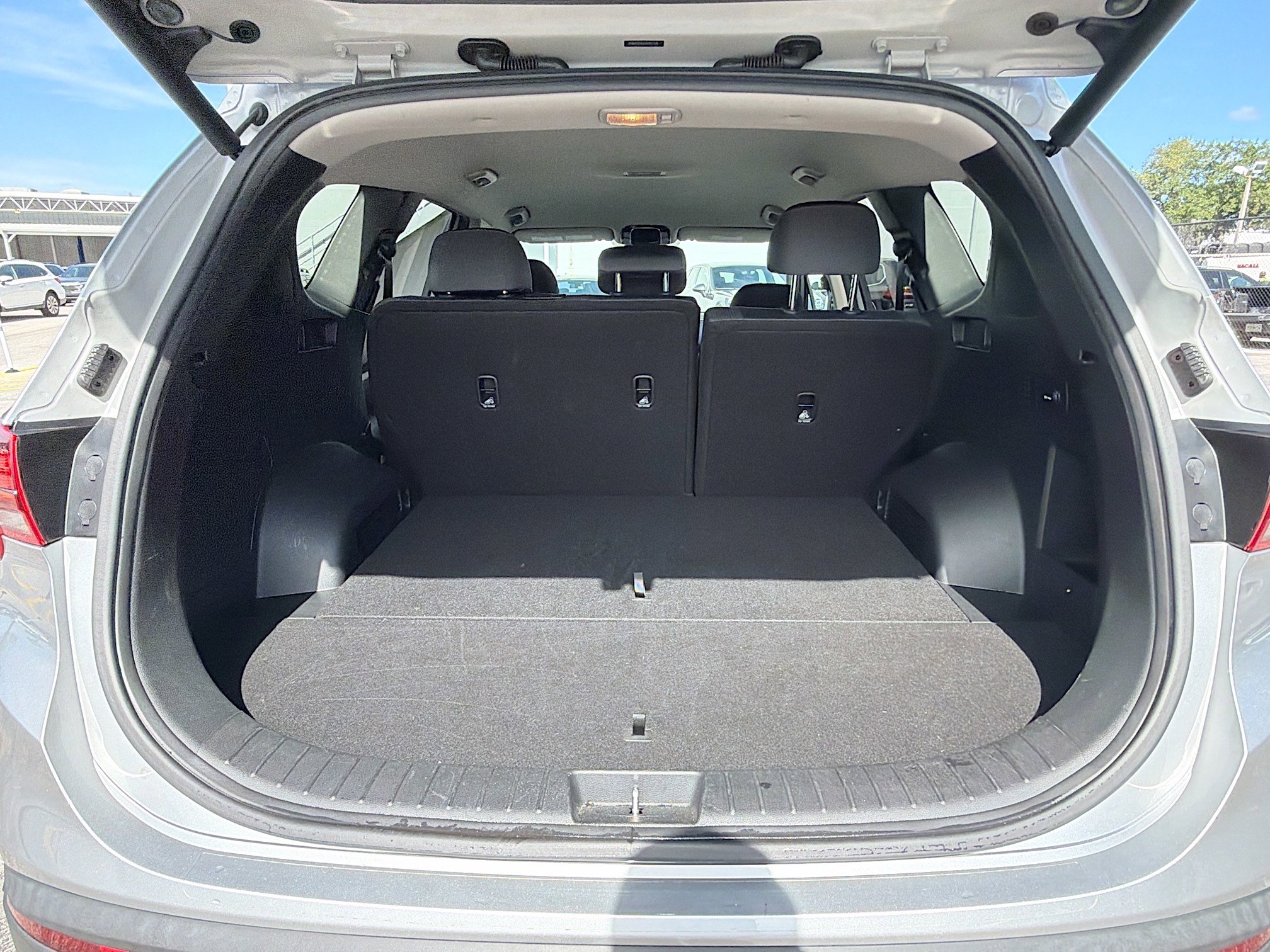 Used 2023 Hyundai Santa Fe SEL AWD/4WD image 11