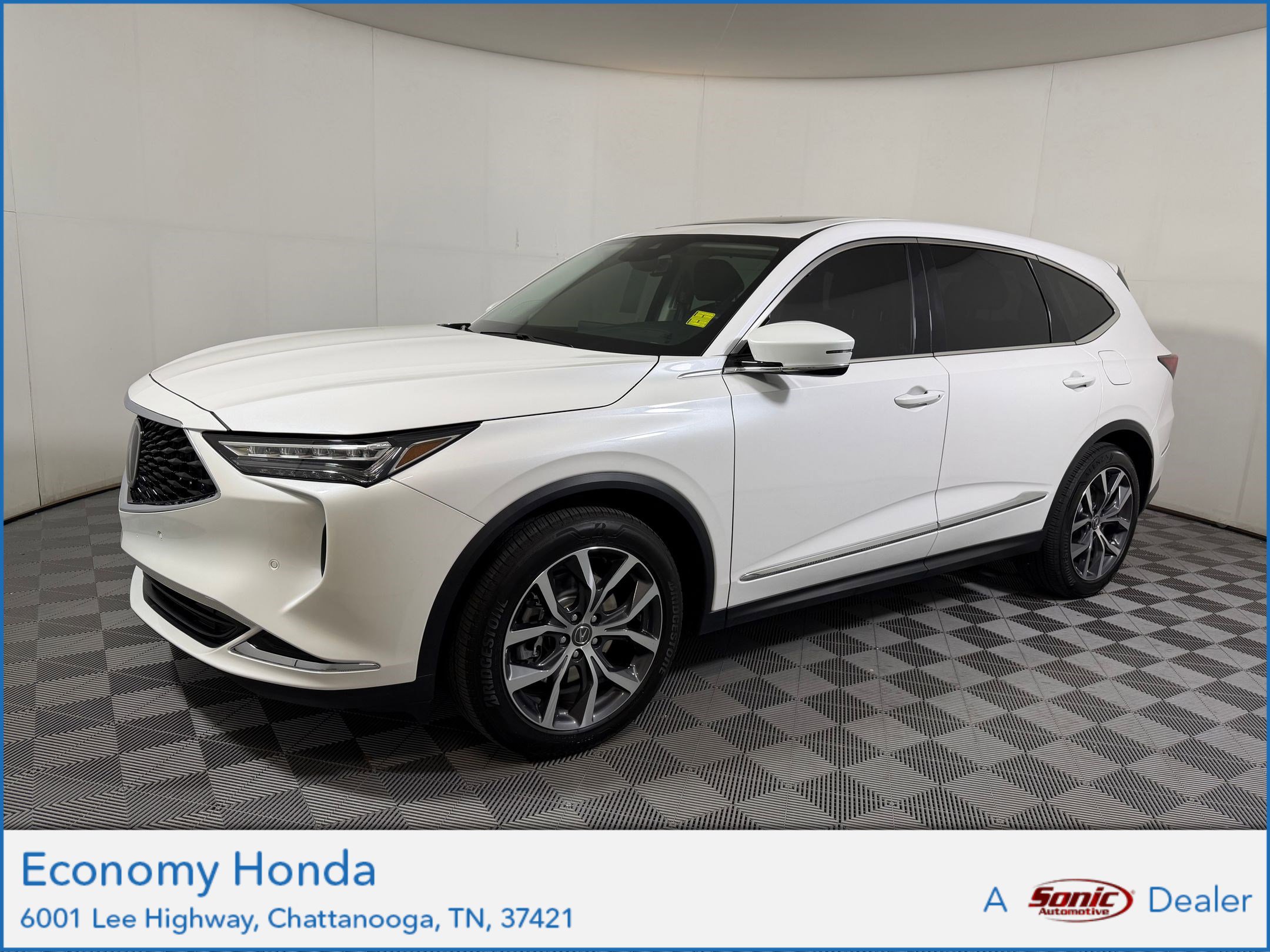 Used 2024 Acura MDX SH-AWD w/ Technology Package image 1