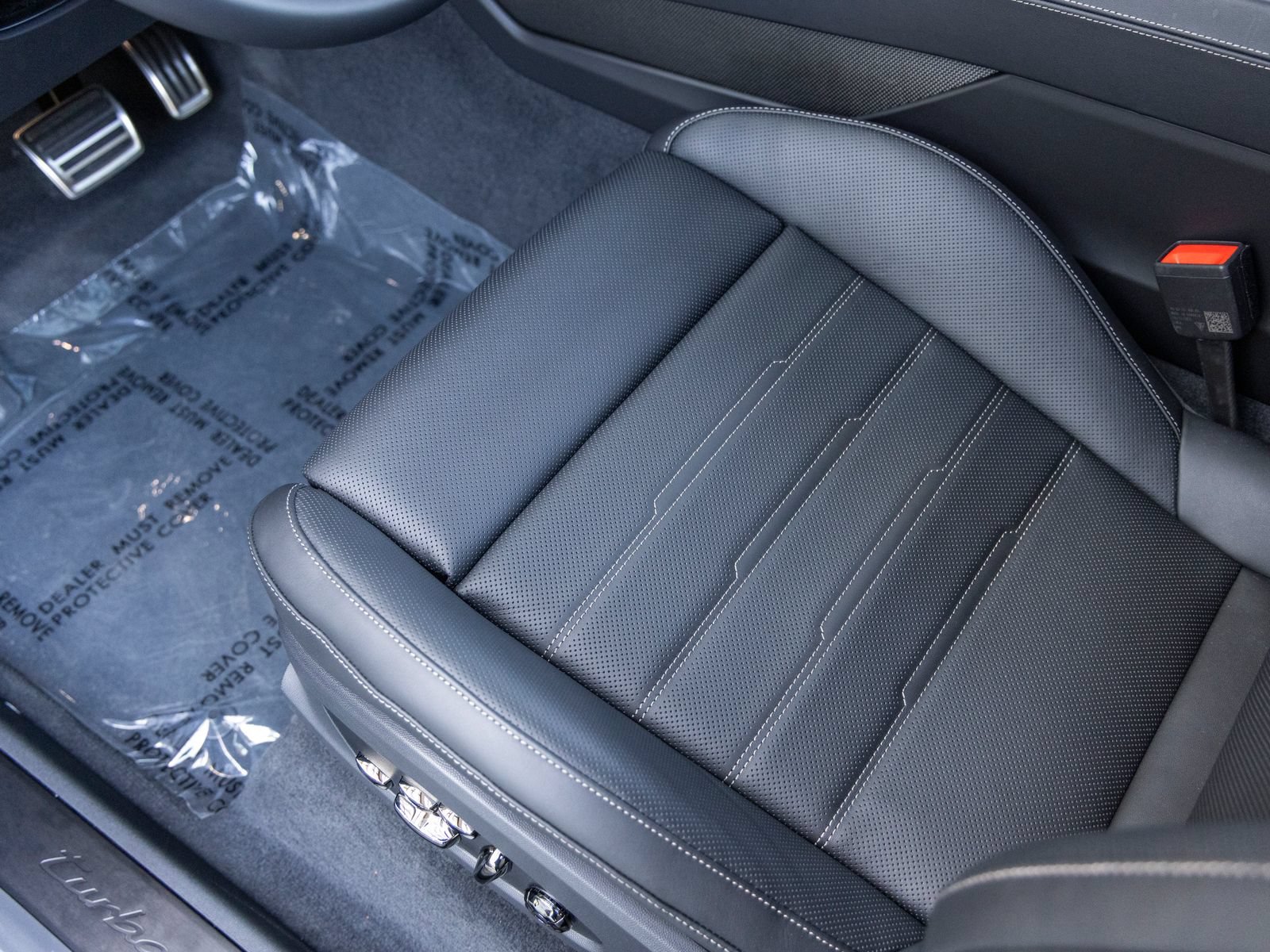 New 2026 Porsche Cayenne Turbo AWD/4WD image 35