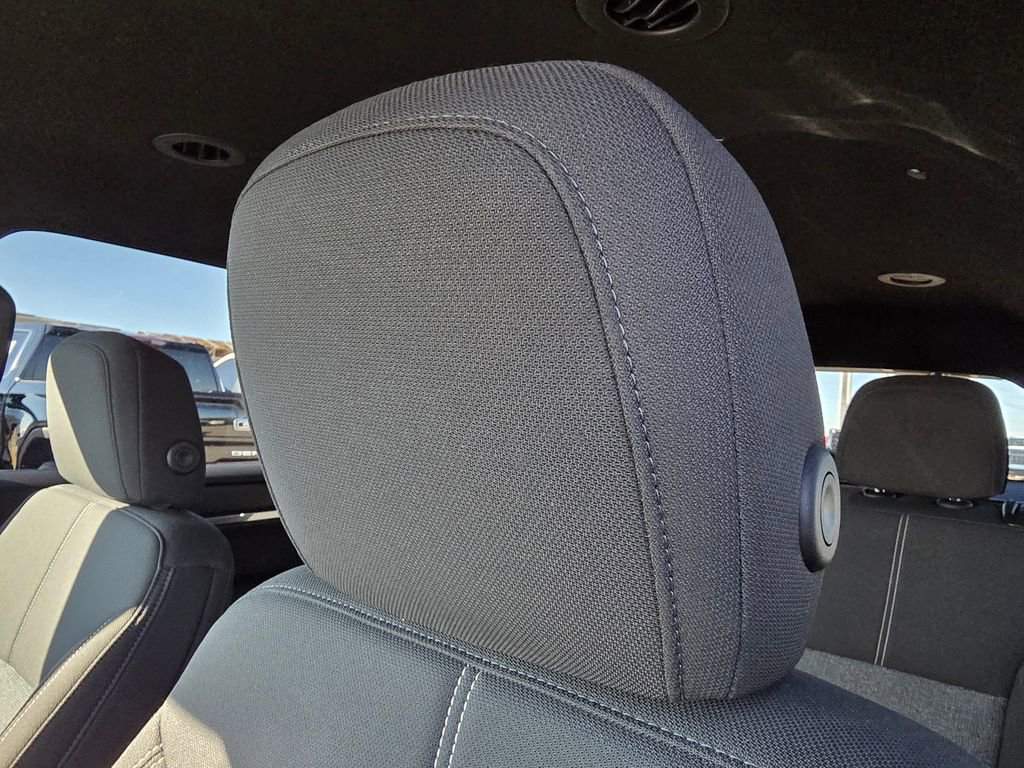 Used 2025 GMC Acadia Elevation image 22