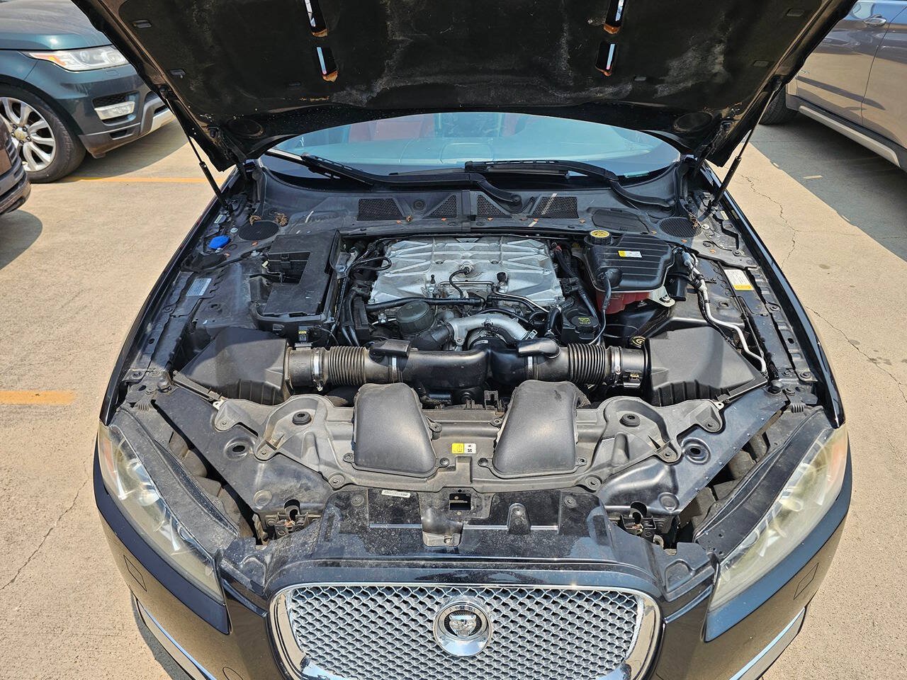 Used 2013 Jaguar XF Supercharged RWD image 23