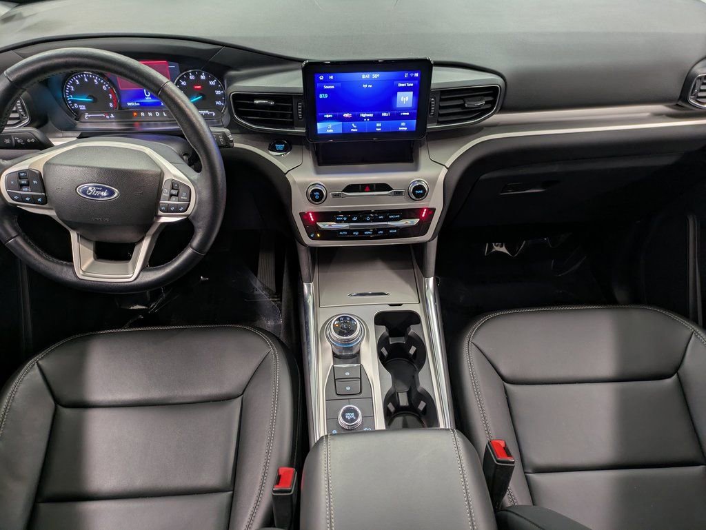 Used 2022 Ford Explorer XLT w/ Equipment Group 202A image 22