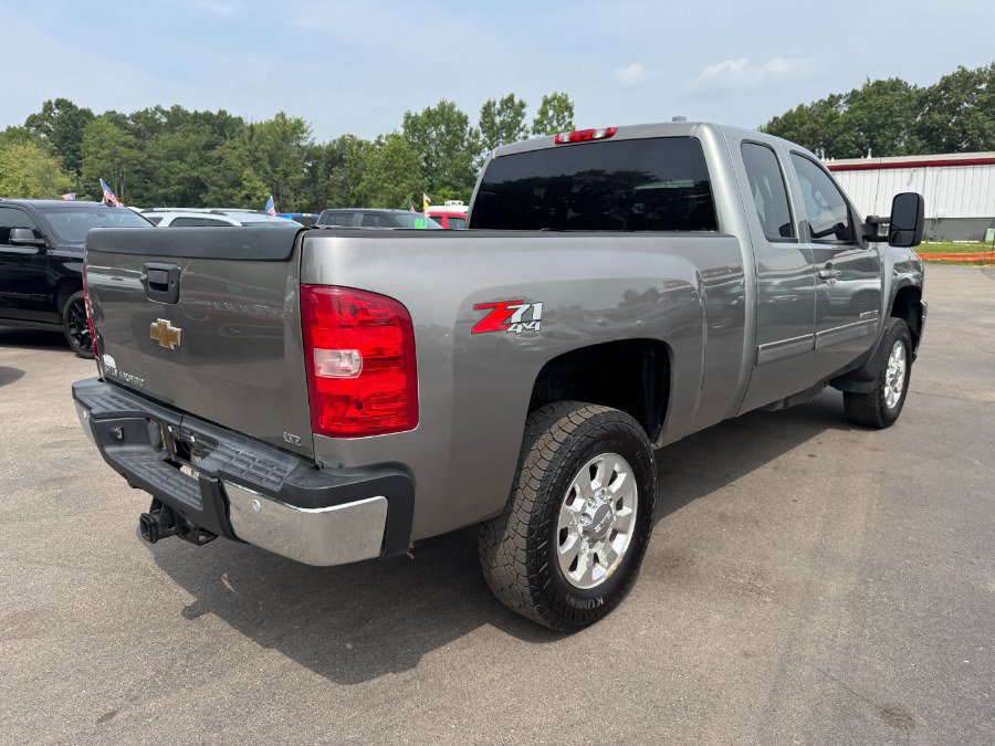 Used 2012 Chevrolet Silverado 2500 LTZ AWD/4WD image 5
