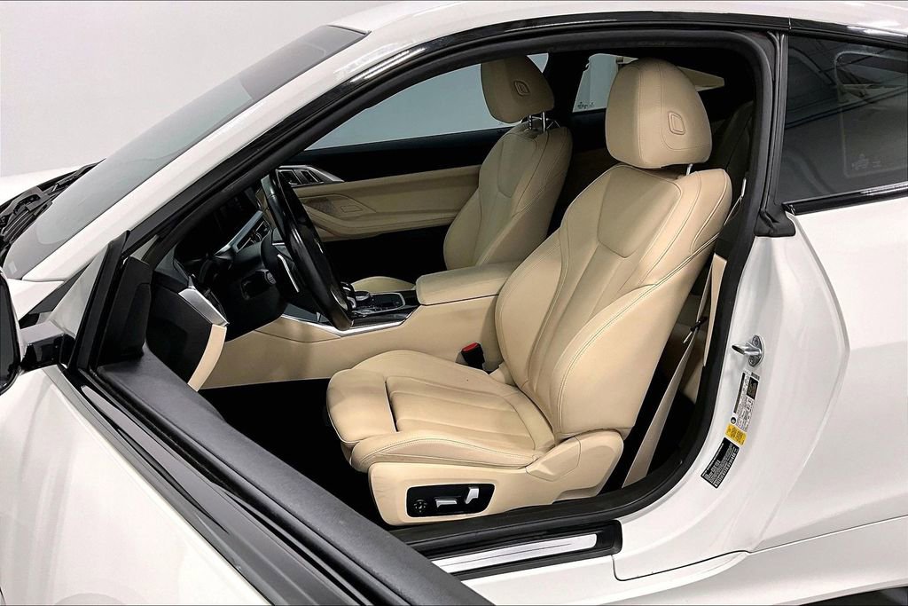 Used 2021 BMW 430i Coupe w/ Premium Package image 33