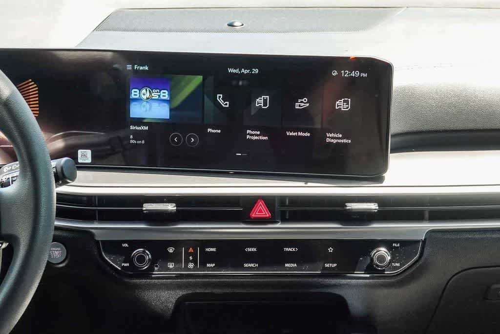 Certified 2025 Kia Sorento LX FWD image 12