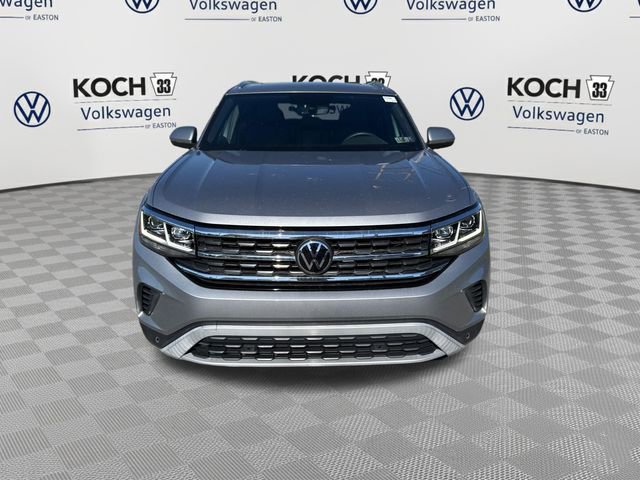 Used 2023 Volkswagen Atlas Cross Sport SE w/ Panoramic Sunroof Package AWD/4WD image 2