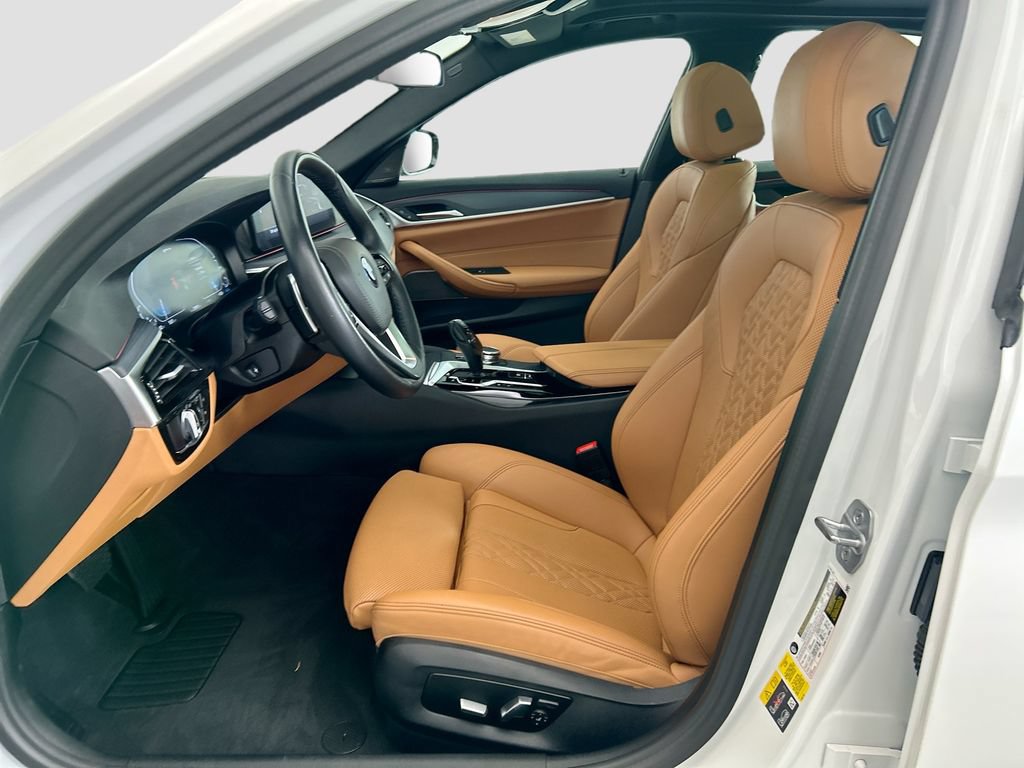 Certified 2023 BMW 530e w/ Premium Package RWD image 18