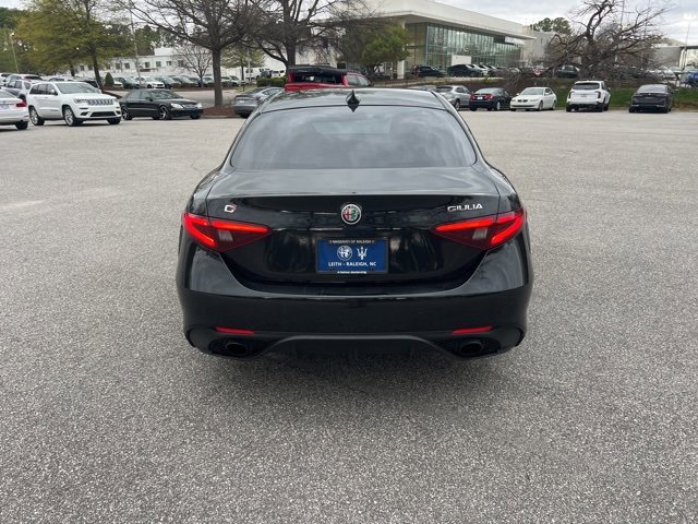 Used 2022 Alfa Romeo Giulia Veloce image 4