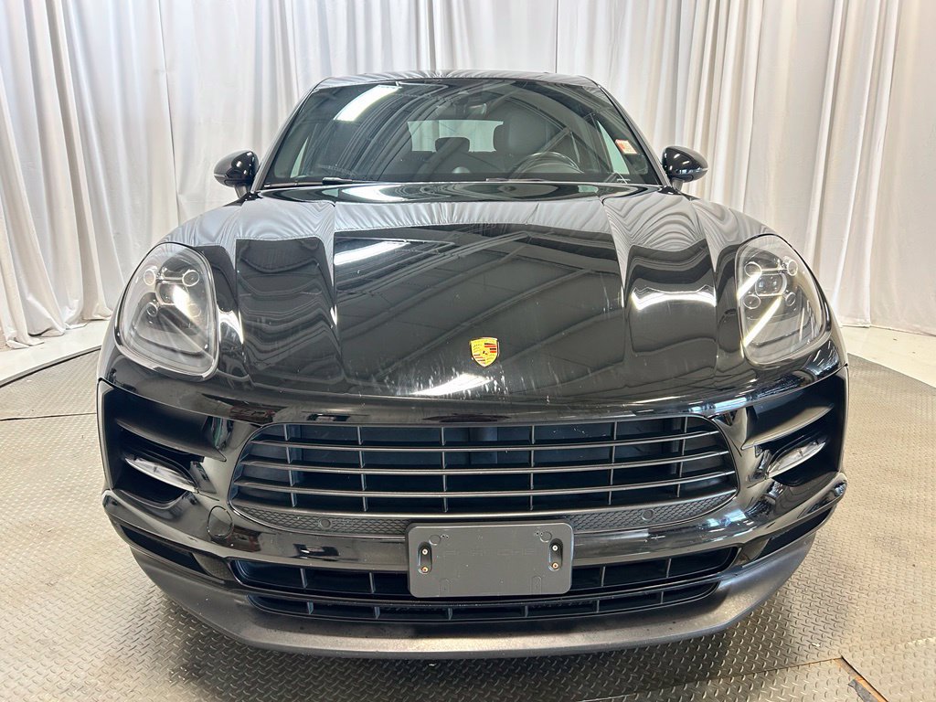 Certified 2021 Porsche Macan AWD/4WD image 32