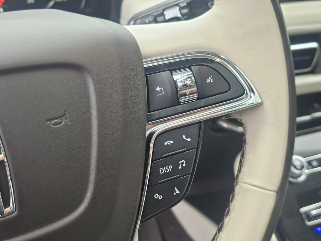 Used 2022 Lincoln Nautilus Black Label w/ Class II Trailer Tow Package image 26