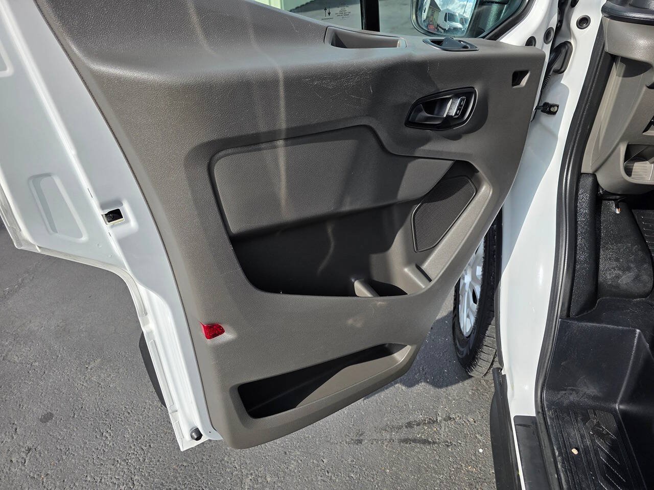 Used 2022 Ford Transit 150 Medium Roof w/ Load Area Protection Package RWD image 21