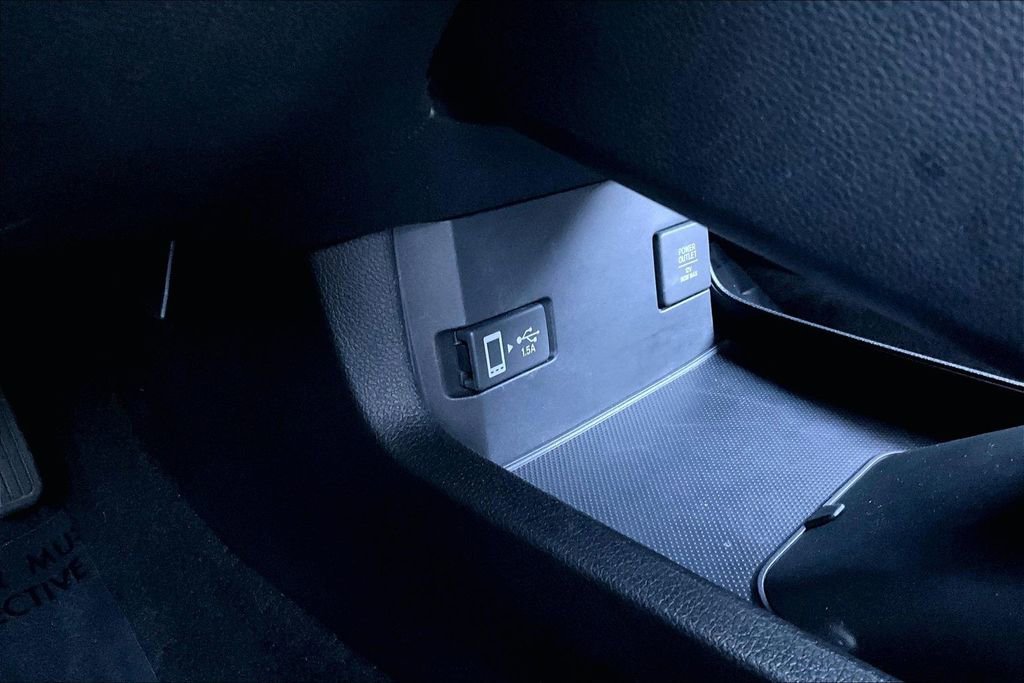 Used 2017 Honda Civic Touring image 16