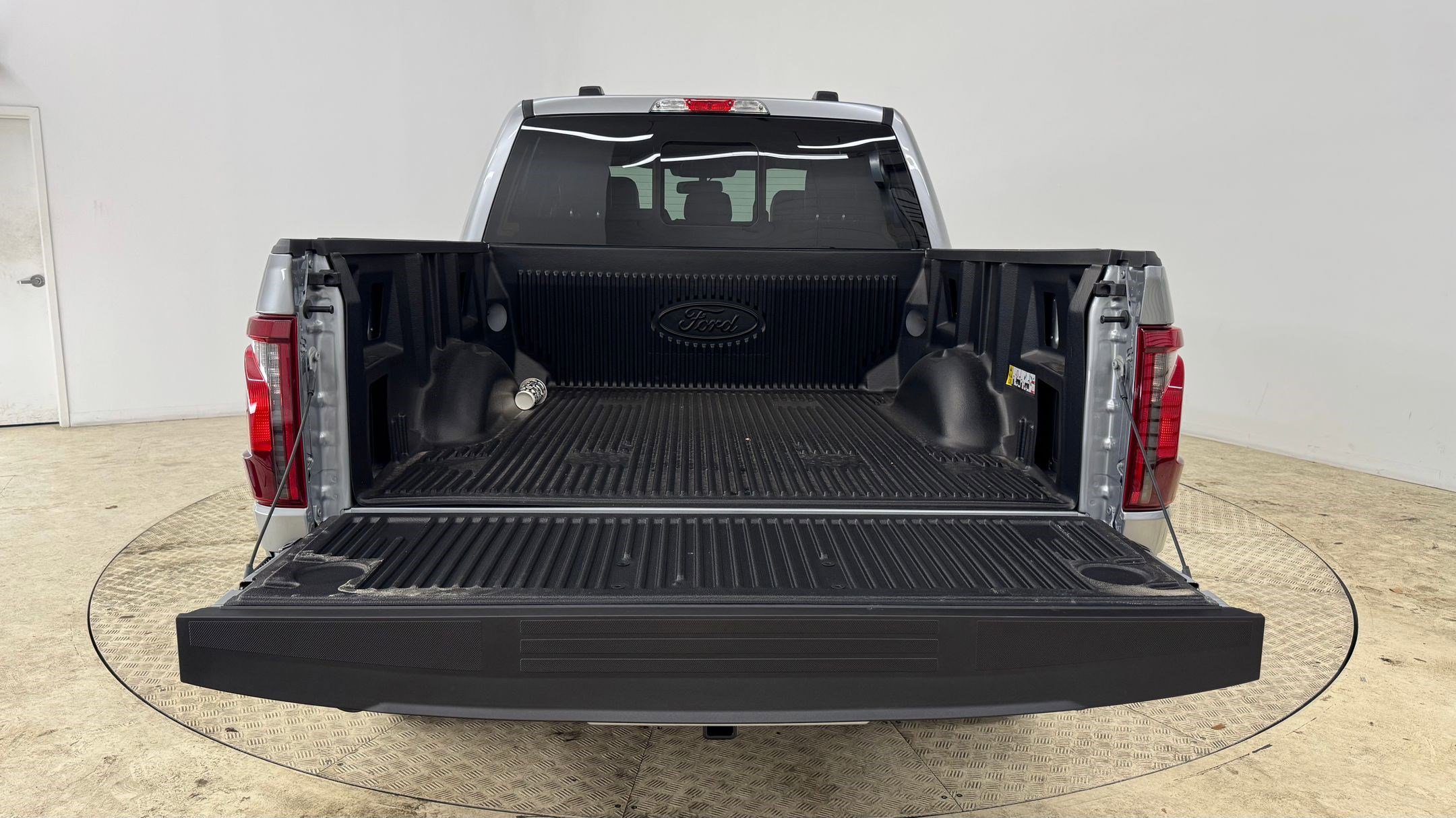 New 2025 Ford F150 XLT w/ Equipment Group 303A High image 38