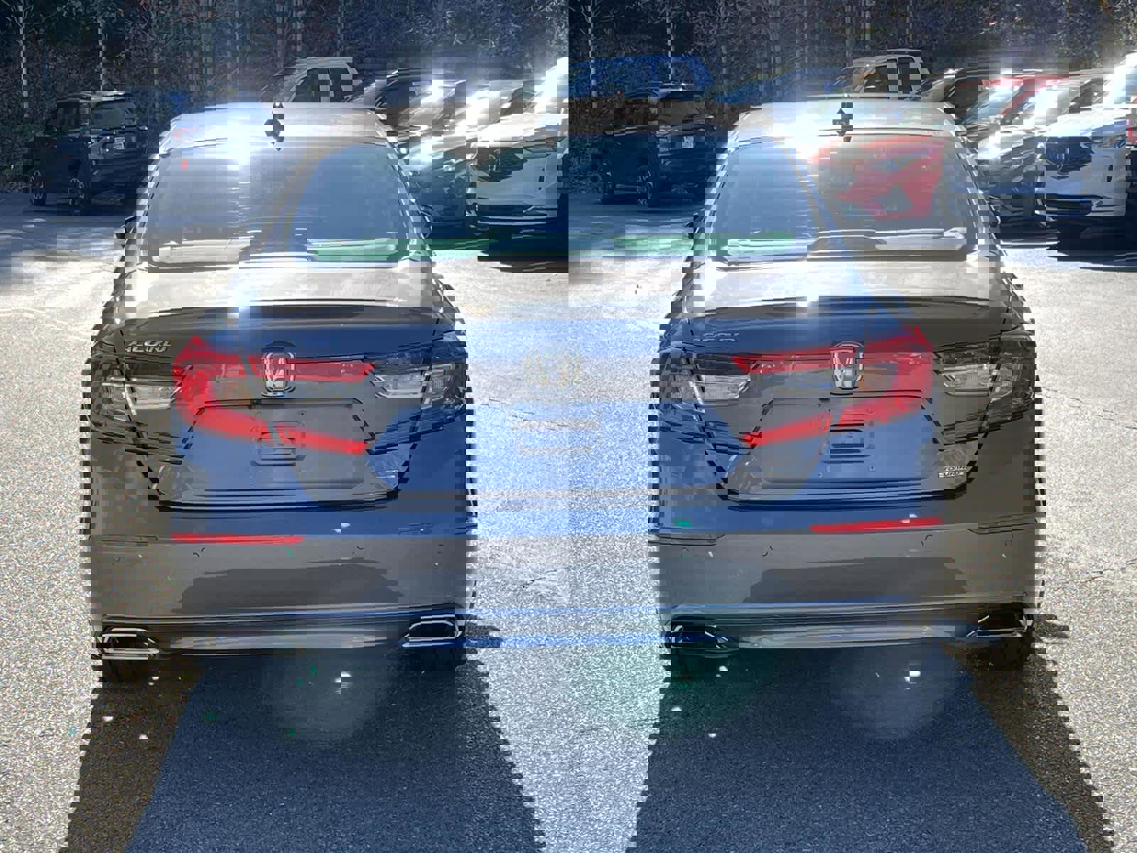 Used 2018 Honda Accord Touring image 4