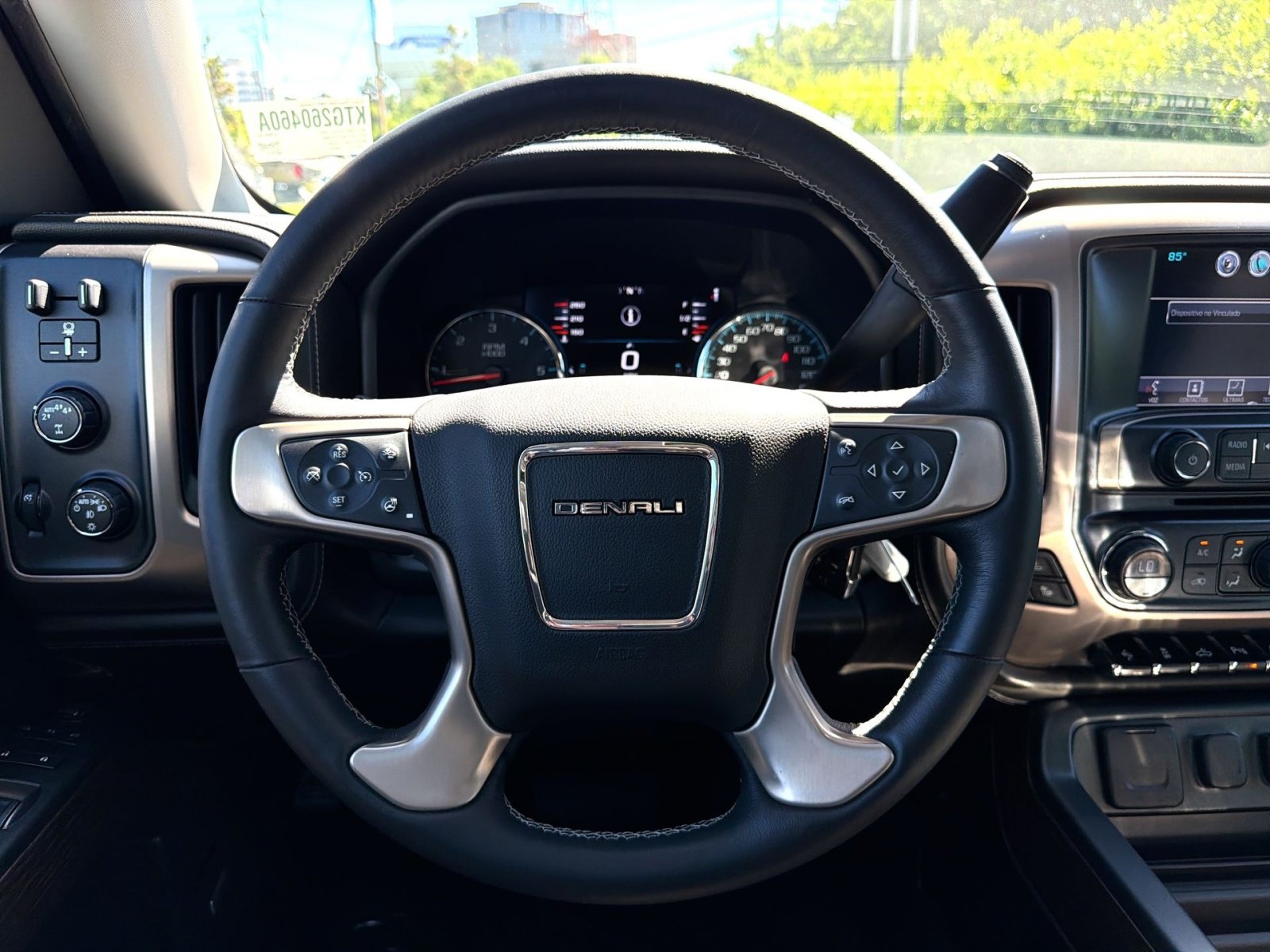 Used 2017 GMC Sierra 1500 Denali w/ Denali Ultimate Package AWD/4WD image 16