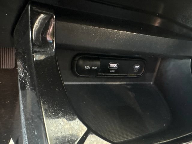 Used 2025 Kia Seltos S FWD image 36
