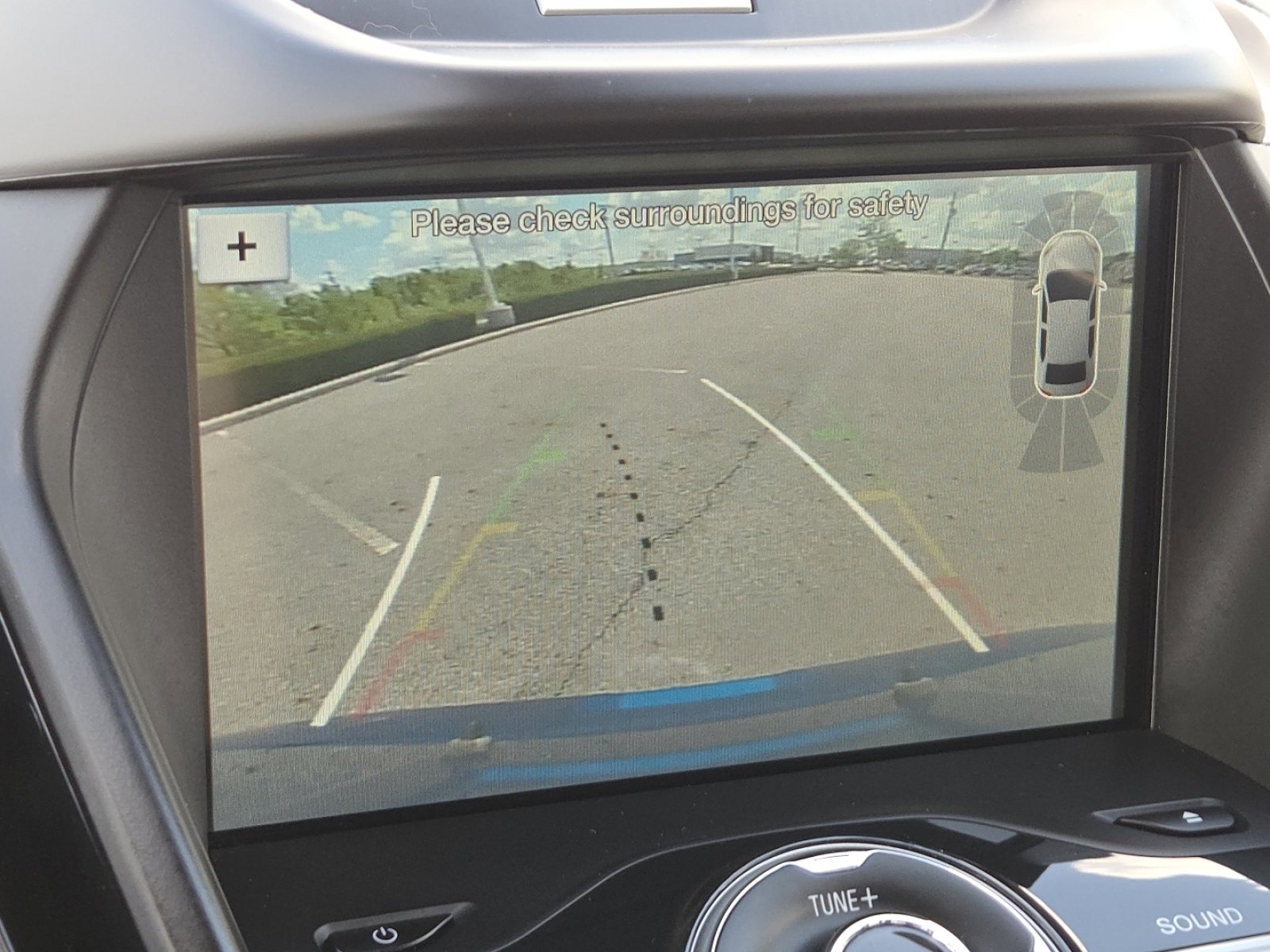 Used 2018 Ford Escape Titanium w/ Ford Safe & Smart Package image 8